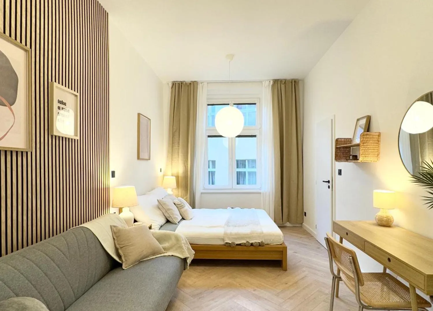 Golden Wabi-Sabi Apartment, פראג 0*,